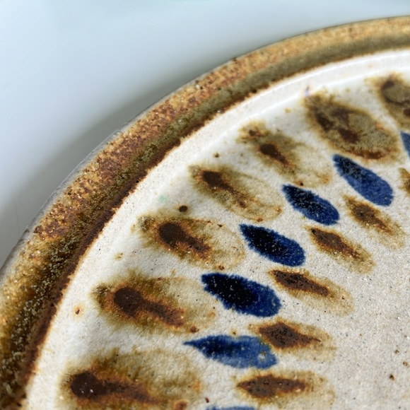 Vintage Handmade Pottery Plate Signed Ria - Picture 9 of 13